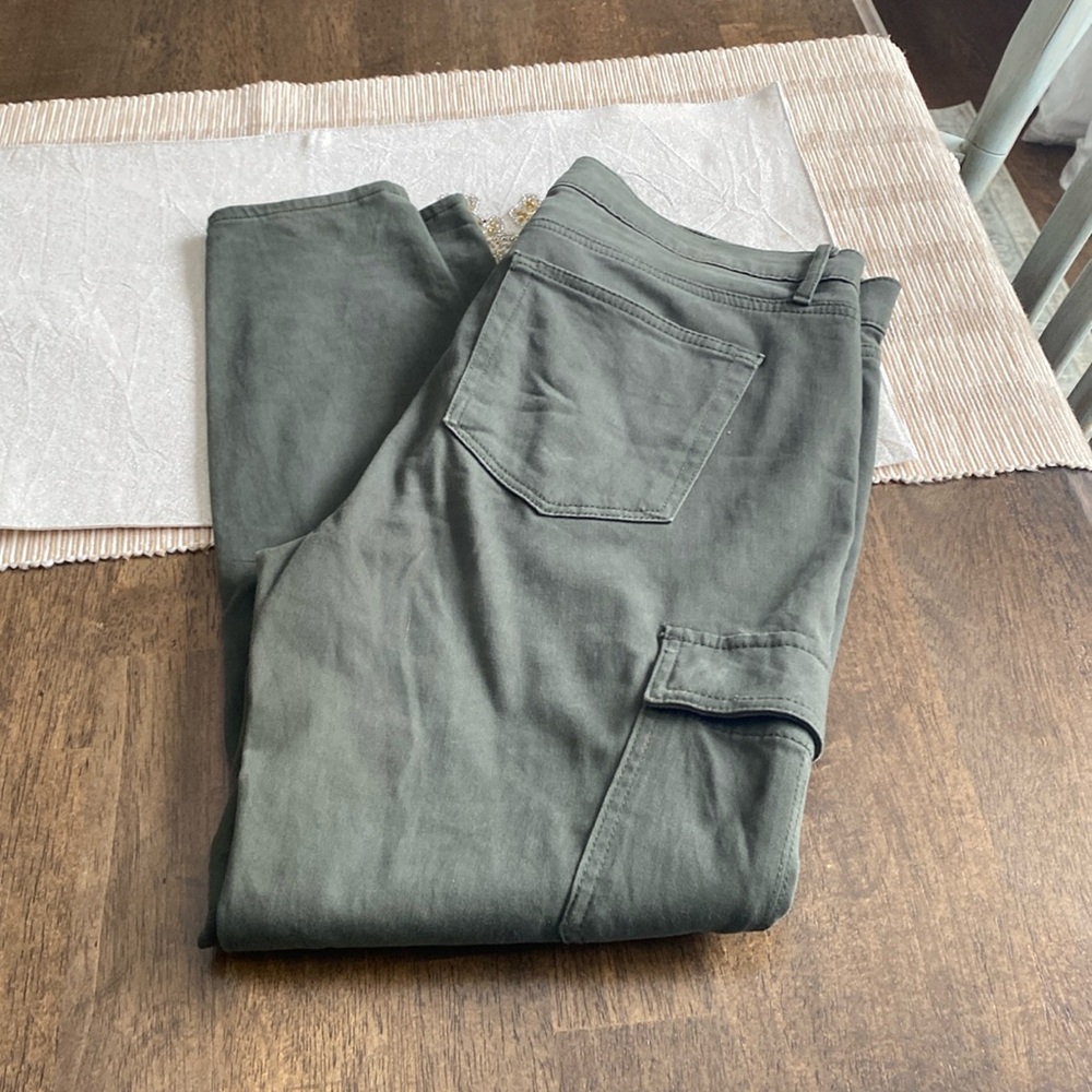 Loft Cargo pants
